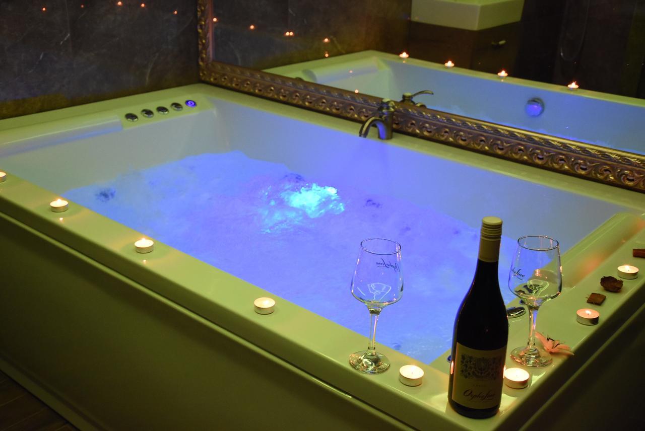 Central Business Apartments Jacuzzi Belgrade Extérieur photo